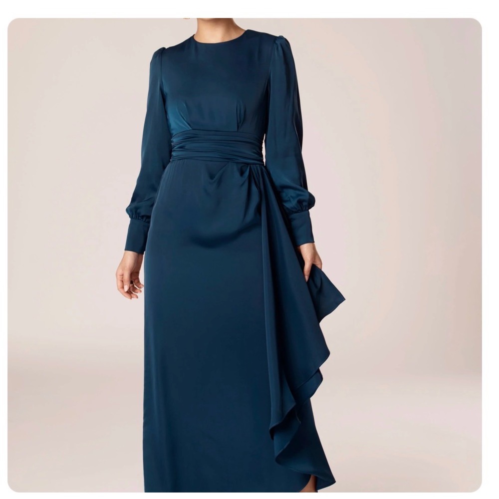 Elegant Teal Long Sleeve Dress